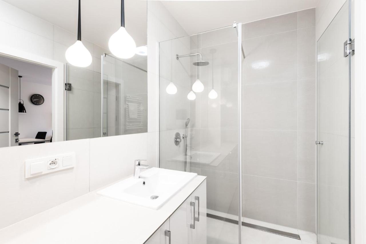 Flatbook - City Center Spa Apartments Motlawa กดัญสก์ ภายนอก รูปภาพ