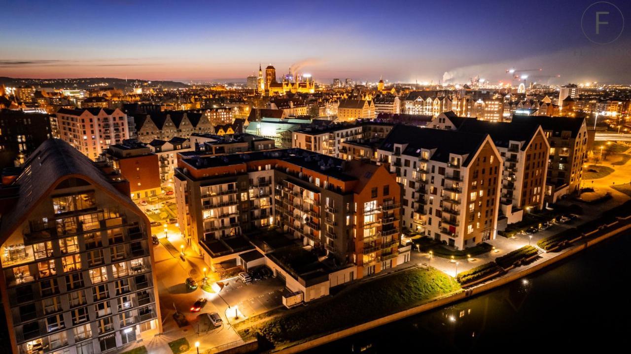 Flatbook - City Center Spa Apartments Motlawa กดัญสก์ ภายนอก รูปภาพ